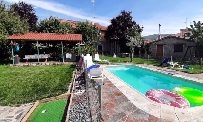 La Rinconada de la Sierra Other | Holiday house La Rinconada de la Sierra for 1 - 16 persons with 9 bedrooms - Farmhouse