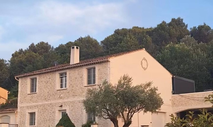 Saint-Romain-en-Viennois House | Holiday house with outdoor pool heated in season up to 6 people.