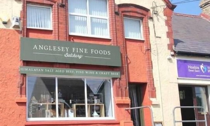 Valley House | Holiday Accommodation Anglesey