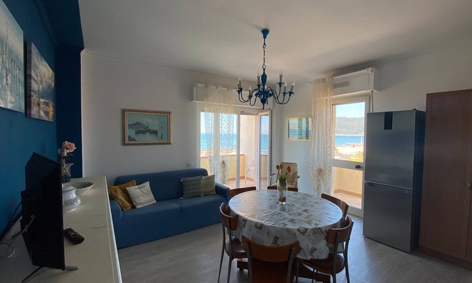 Marinella di Sarzana Apartment | Holiday Apartment "Casa Bea Marinella" with Sea View and Balcony