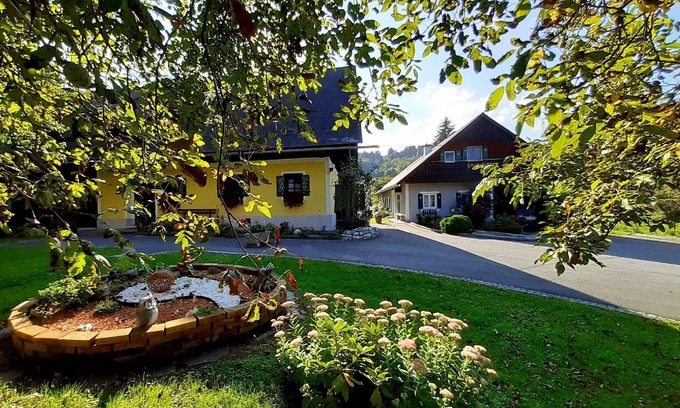 Gundersdorf Apartment | Holiday apartment Gundersdorf for 1 - 6 persons with 3 bedrooms - Holiday apartment