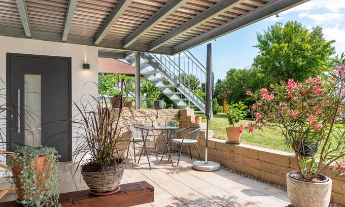 Herdwangen Schoenach Apartment | Holiday Apartment '2' with Shared Terrace, Shared Garden and Wi-Fi