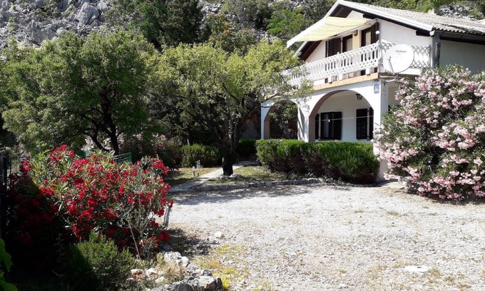 Tribanj House | Holiday apartment Starigrad Paklenica for 1 - 4 persons with 2 bedrooms - Holiday house