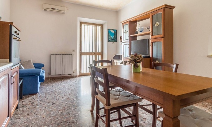 Santa Maria a Monte Apartment | Holiday Apartment "La Casa di Ale" with Terrace & Wi-Fi
