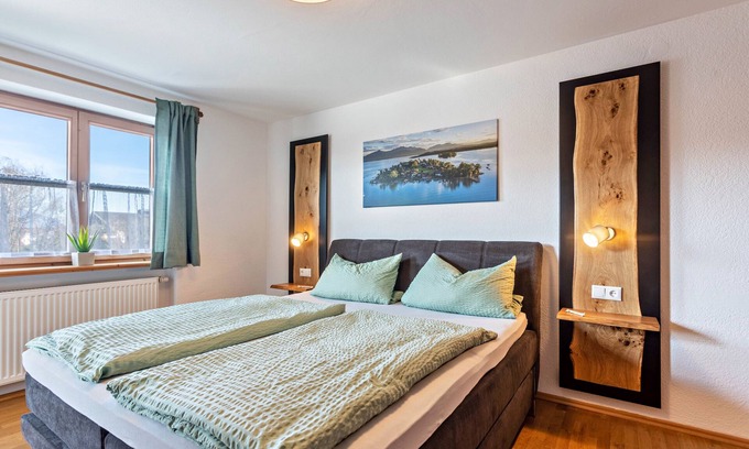 Gstadt Apartment | Holiday Apartment "1 Haus Reichl" with Private Balcony & Wi-Fi