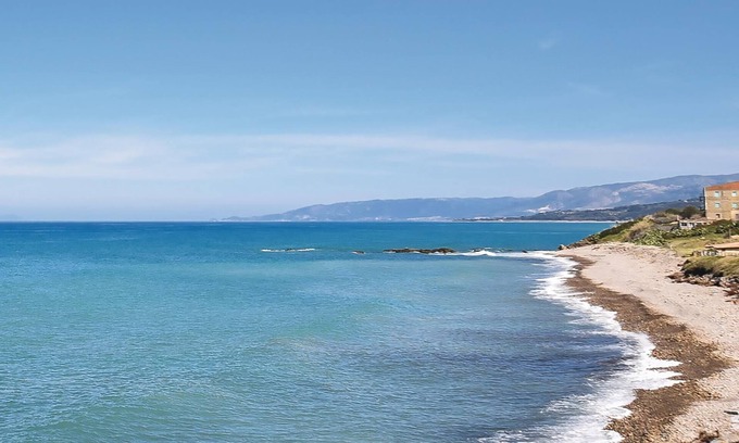 Marina di Caronia Apartment | Holiday apartment in Caronia Marina, a coastal town known as the gateway to the Nebrodi Sea.