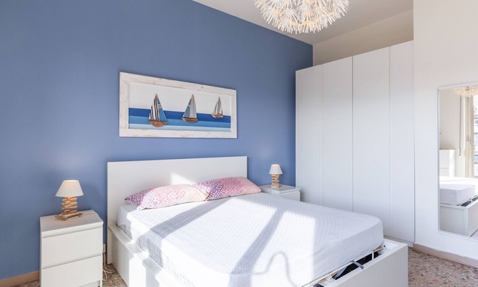 Marina di Carrara Apartment | Holiday Apartment "Casa Di Elena Marina Di Carrara" with Sea View & Private Terrace