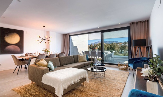 La Cala de Mijas Apartment | Holiday Apartment Navigolf 470 with Mountain View, Pool, Terrace & Wi-Fi