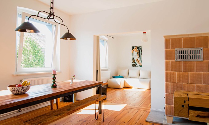 Neuenhagen Apartment | Holiday Apartment "Das Atelier" with 2 Shared Terraces, Shared Garden & Wi-Fi