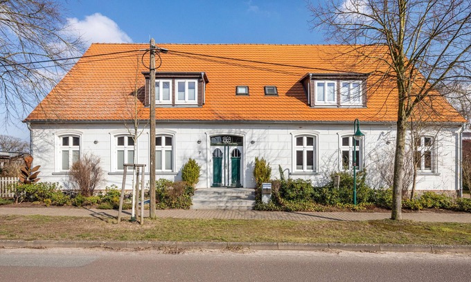 Muritz Apartment | Holiday Apartment "Storchenhorst" with Wi-Fi