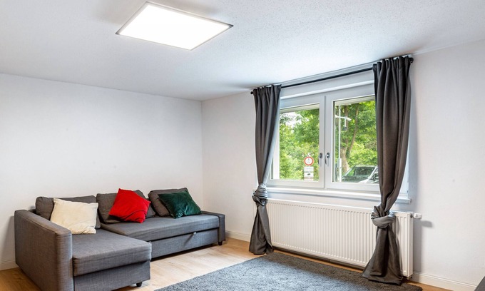 Kraiburg Apartment | Holiday Apartment 'Josefine' with Private Terrace, Shared Garden and Wi-Fi