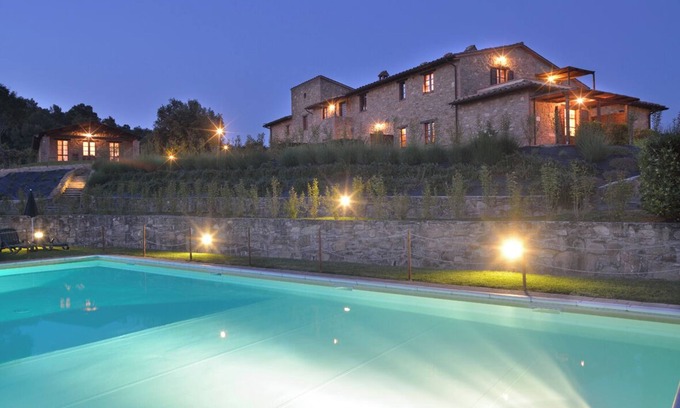 Cantalupo Apartment | Holiday apartment with swimming pool and small farm
