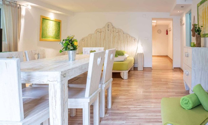 Gozd Martuljek Apartment | Holiday apartment with satellite TV