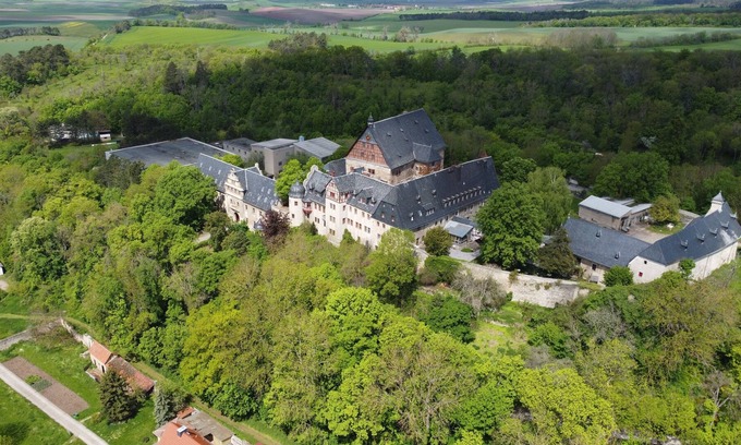 Beichlingen Apartment | holiday apartment/apt. for 9 guests with 170m² in Beichlingen (153969)
