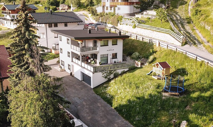 Nauders Apartment | Holiday Apartment "Alpenflair" with Mountain View, Private Terrace & Wi-Fi