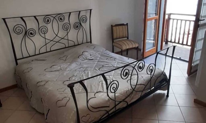 Laveno Apartment | Holiday Apartment 'Altopiano del Sole' with Balcony & Mountain View