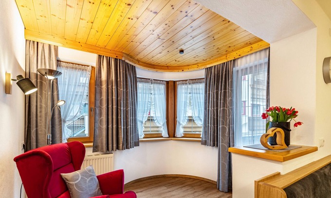 Lanersbach Apartment | Holiday Apartment 'Appartement Alpenrose' with Mountain View, Balcony & Wi-Fi