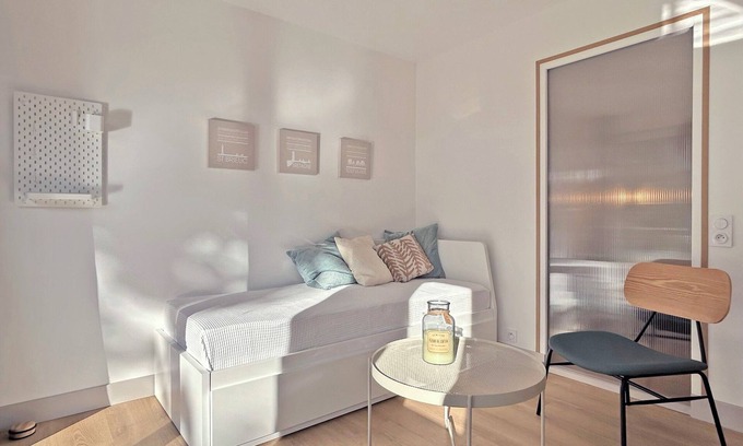Hillion Apartment | Holiday Apartment "Au P'tit Colombier" with Private Terrace & Shared Garden