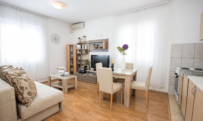 Zeljeznica Apartment | Holiday apartment Bar for 1 - 4 persons with 1 bedroom - Twin house