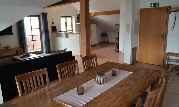 Vogtareuth Apartment | Holiday Apartment "Beim Schmied Straßkirchen" - in Vogtareuth, near Chiemsee and Rosenheim