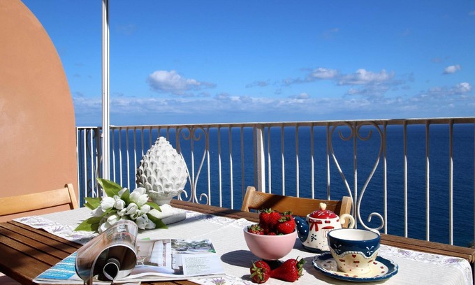 Torre del Mare Apartment | Holiday apartment Bergeggi for 1 - 5 persons with 2 bedrooms - Holiday apartment in one or multi-fam