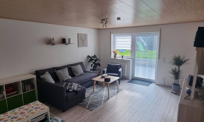 Muensingen Apartment | Holiday Apartment "Biosphärenblick" with Private Terrace, Shared Garden and Wi-Fi