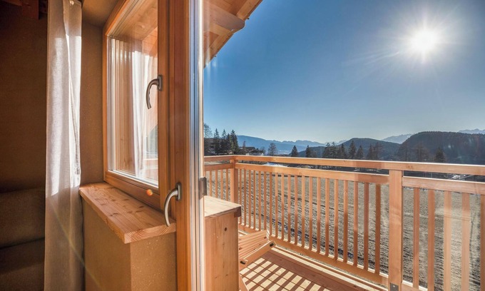 Senale San Felice Apartment | Holiday Apartment "Brugghof Lärche" with Mountain View, Garden, Balcony & Wi-Fi