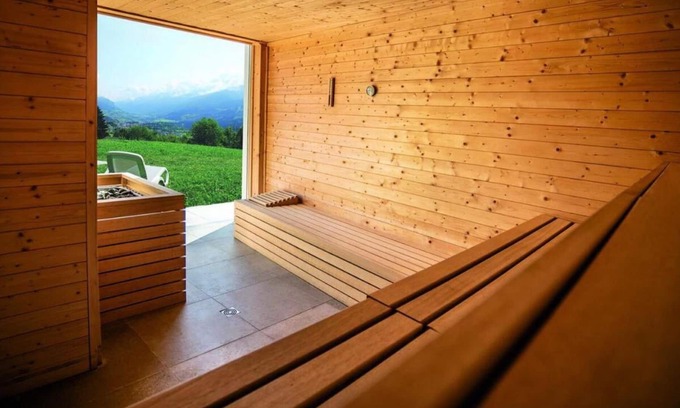 Dosso Veronza Apartment | Holiday Apartment "Centro Veronza" with Mountain View, Shared Pool & Wi-Fi