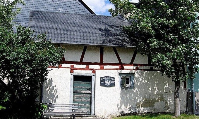 Irmenach Apartment | Holiday apartment "Cornflower"