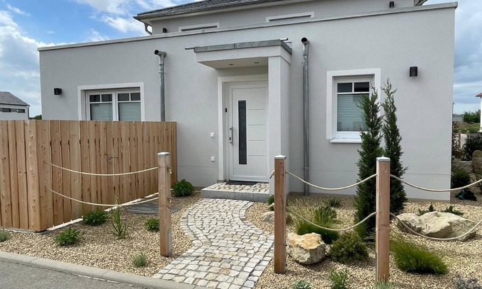 Boehlen House | Holiday apartment Neukieritzsch for 1 - 2 persons with 1 bedroom - Holiday house