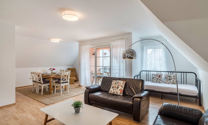 Oberderdingen Apartment | Holiday Apartment "Appartement Aposto 3" with Balcony and Wi-Fi