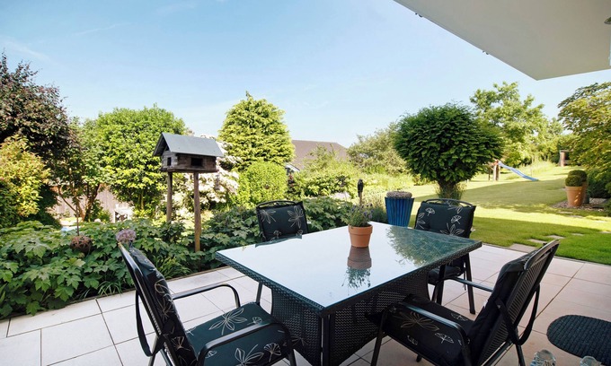 Bechlingen Apartment | Holiday Apartment "Easy Living" with Lake View, Private Terrace & Wi-Fi