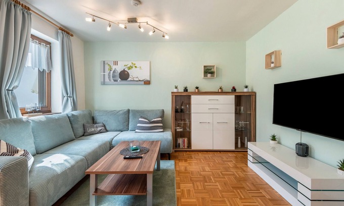Falkenstein Apartment | Holiday Apartment 'Fewo mit Kamin - Dogs Welcome' with Mountain View, Terrace and Wi-Fi