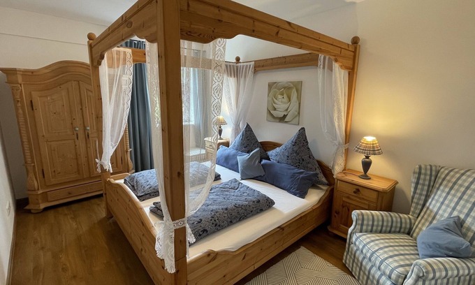 Homberg Apartment | Holiday apartment for up to 2 guests