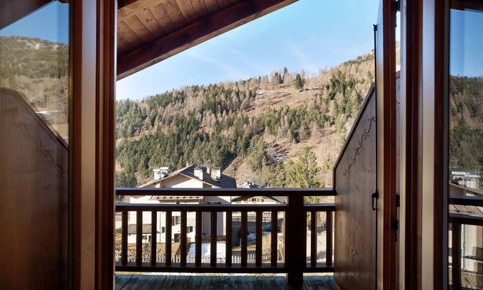 Tesero Apartment | Holiday Apartment "Foresto Bilocale" with Mountain View, Pool, Sauna & Garden