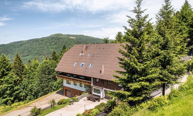 Seebach Apartment | Holiday Apartment "Fuchsmichelhof 2' with Mountain View, Private Terrace & Wi-Fi