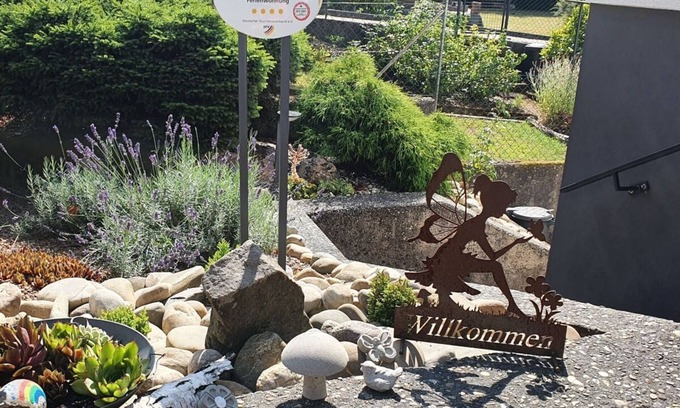 Eppenbrunn Apartment | Holiday apartment garden view