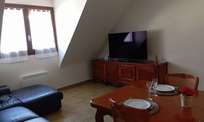 Espalion Apartment | Holiday Apartment "Gîte Le Lot " with Wi-Fi