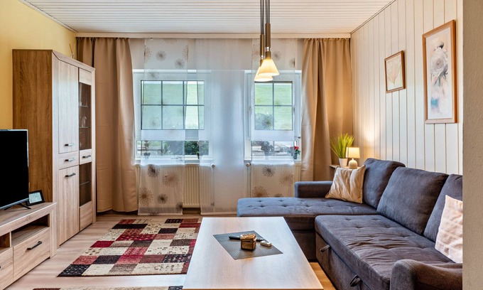 Jaderaltendeich Apartment | Holiday Apartment "Günthers Deichstube" with Shared Terrace