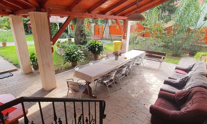 Balatonbereny Apartment | Holiday apartment in the town centre with WLAN and air conditioning