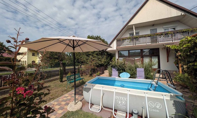 Balatonboglar Apartment | Holiday apartment with wifi and air conditioning