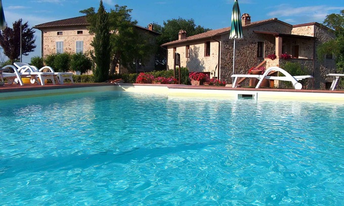 Casole d'Elsa Apartment | Holiday apartment in Tuscan-style