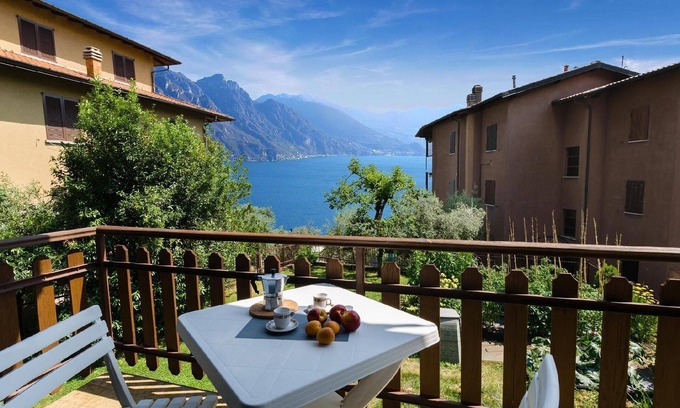 Zorzino Apartment | Holiday apartment Riva di Solto for 1 - 4 persons with 2 bedrooms - Holiday apartment in one or mult