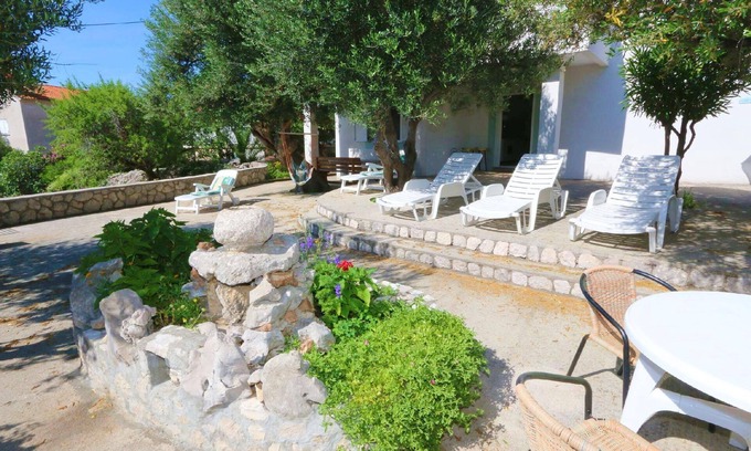 Jakisnica Apartment | Holiday apartment Jaksinica for 1 - 6 persons with 3 bedrooms - Holiday apartment in one or multi-fa