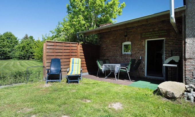 Loitz Apartment | Holiday Apartment 'Julenhof' with Private Terrace, Private Garden and Wi-Fi