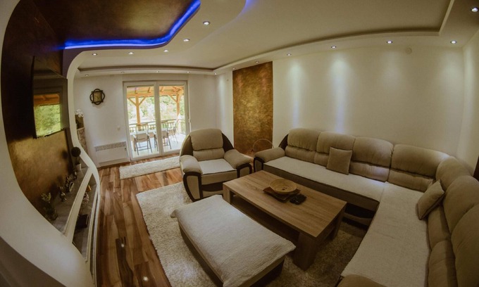 Kulen Vakuf Apartment | Holiday apartment Kulen Vakuf for 1 - 9 persons with 2 bedrooms - Row house