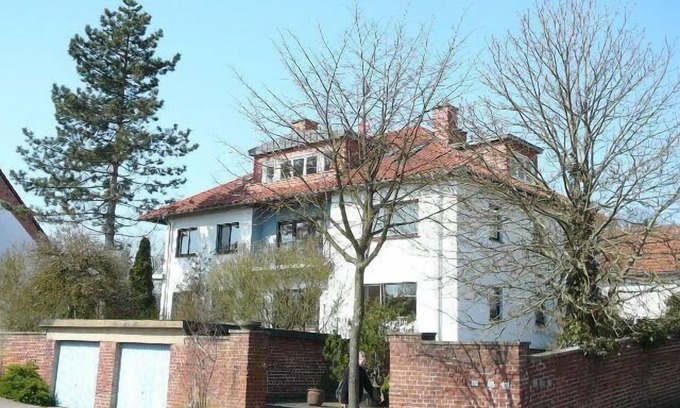 Sachsenberg Apartment | Holiday apartment Lichtenfels for 2 - 12 persons with 4 bedrooms - Holiday apartment in one or multi
