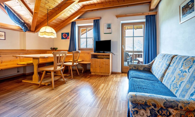 Vandoies Apartment | Holiday Apartment "Lindenhof Apt 1" with Balcony & Wi-Fi