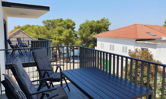 Loviste Apartment | Holiday apartment Lovište for 1 - 4 persons with 1 bedroom - Holiday apartment