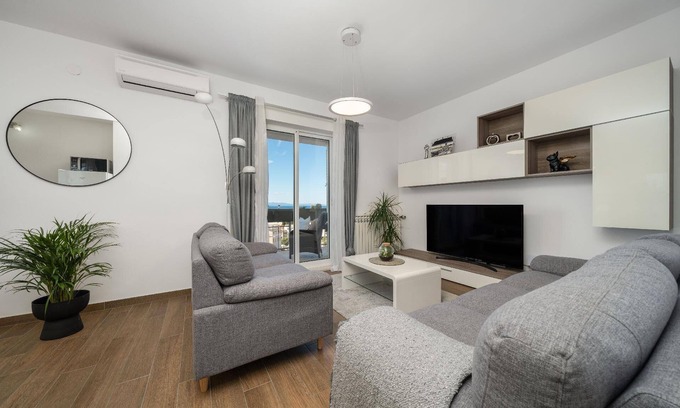 Gorinka Apartment | Holiday apartment Makarska for 1 - 5 persons with 3 bedrooms - Holiday apartment